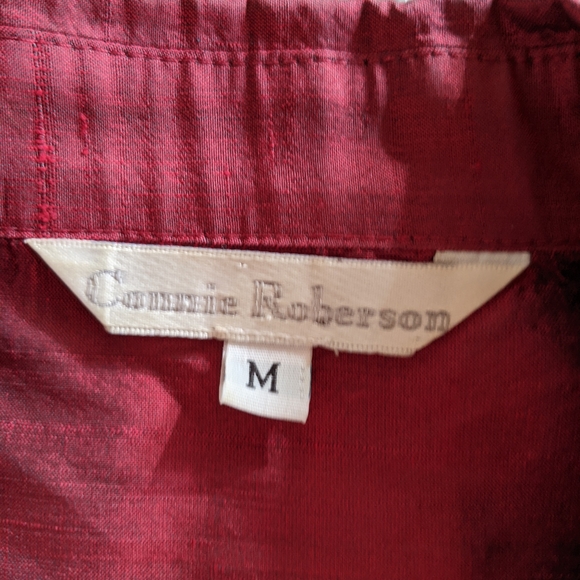Connie Roberson Red Buttondown 100% silk - Picture 5 of 6